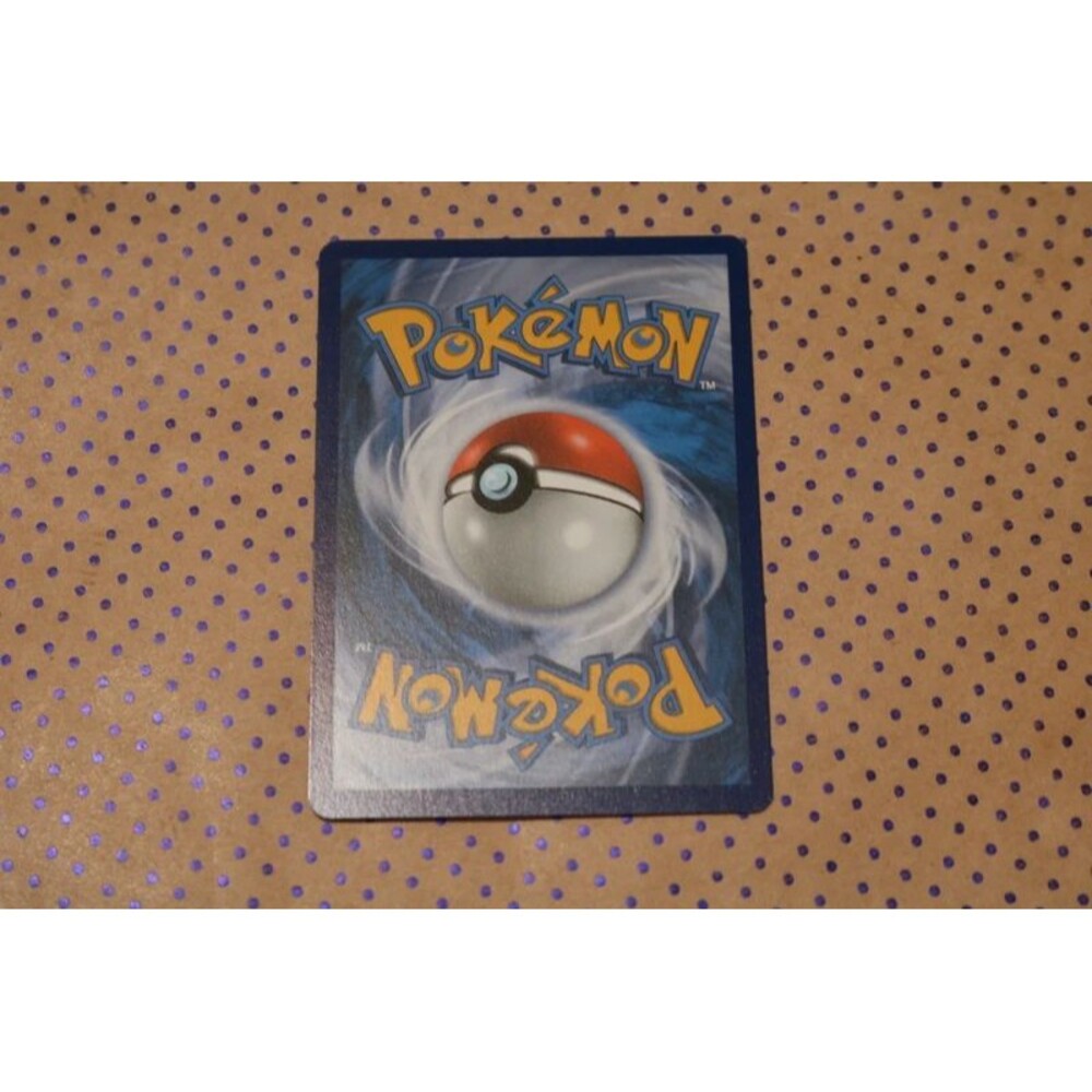 Lunatone 072/189 Pokemon Card (2020) - Picture 2 of 2